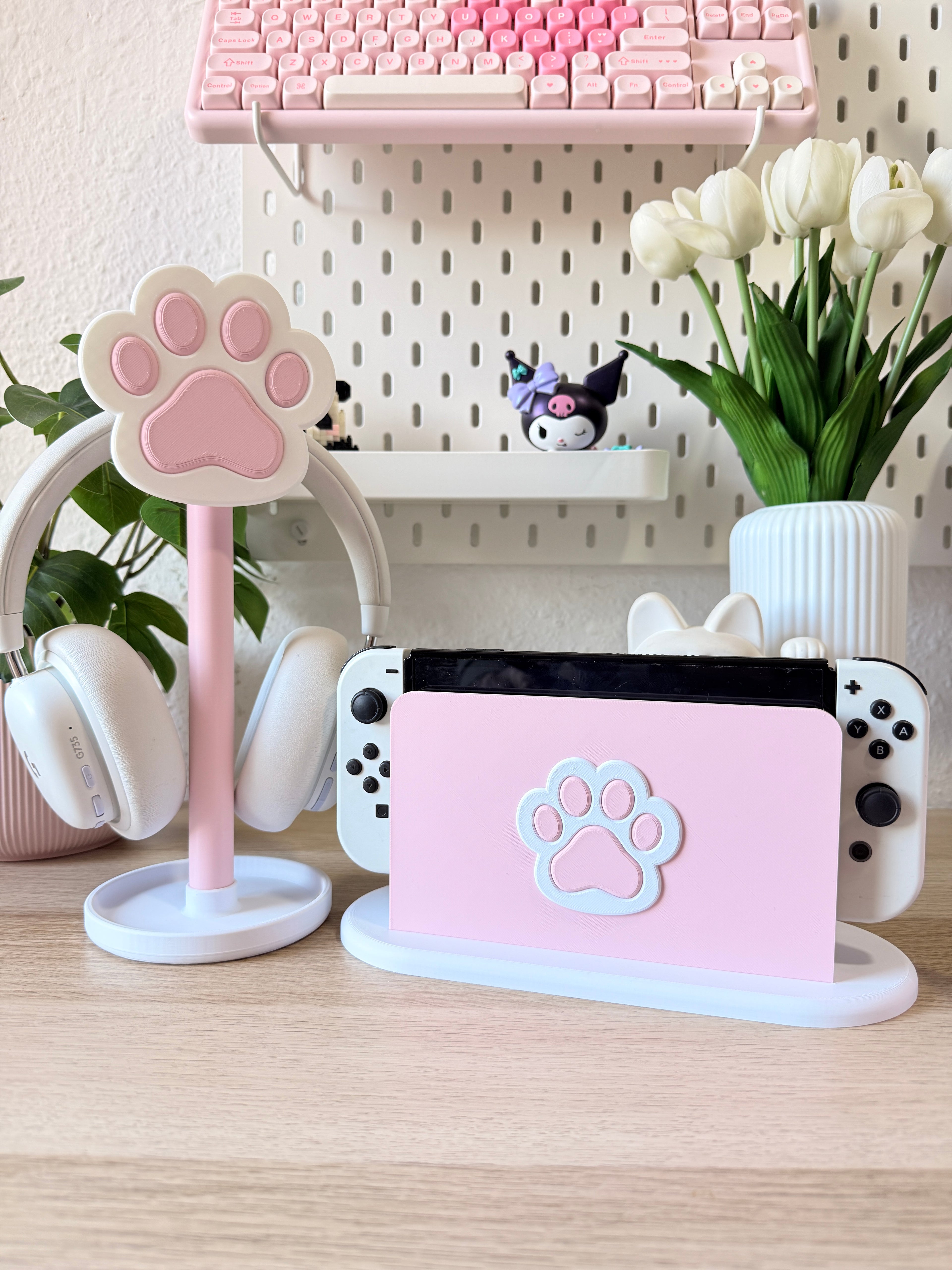 White Cat Paw - Headset Stand